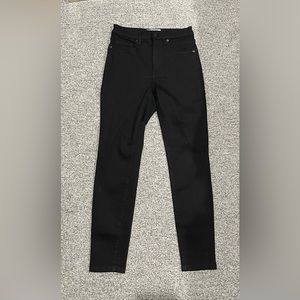 Everlane black ankle length skinny jean